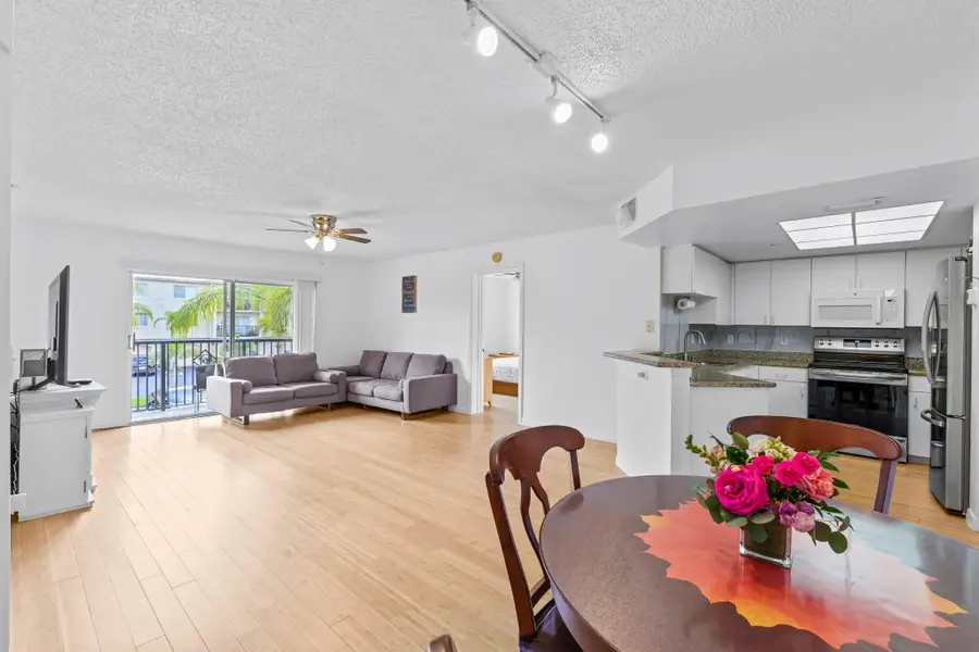 1000 Crestwood Ct Court S #1013, Royal Palm Beach, FL 33411 - #3