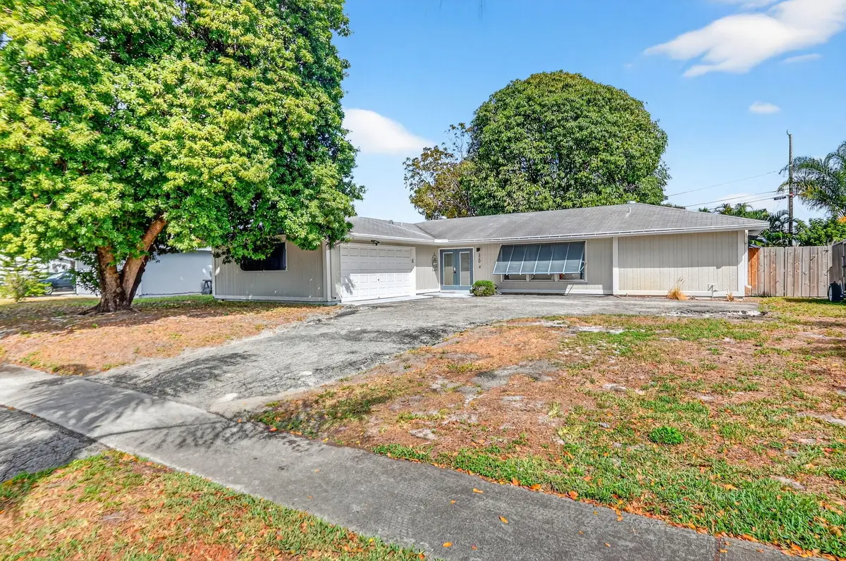 320 Riverdale Road, Palm Springs, FL 33461 - #1