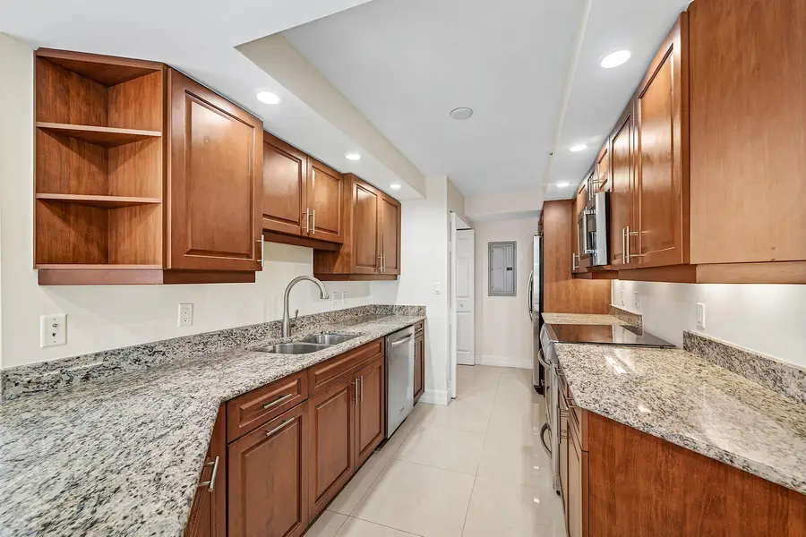 3000 N Ocean Drive #8-f, Riviera Beach, FL 33404 - #3