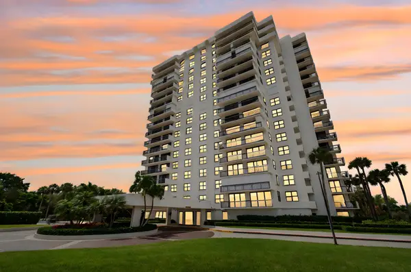 2001 N Ocean Boulevard #305, Boca Raton, FL 33431