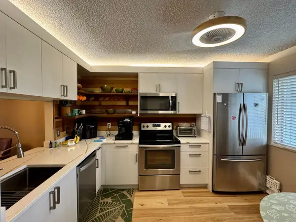 6698 10th Avenue N #401, Greenacres, FL 33467