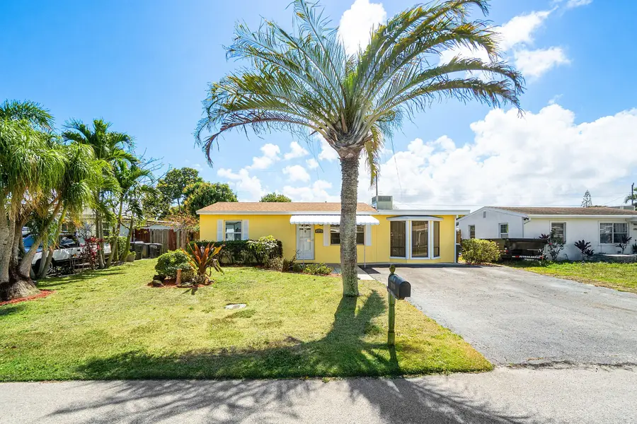 3109 Scanlan Avenue, Lake Worth Beach, FL 33461 - #2