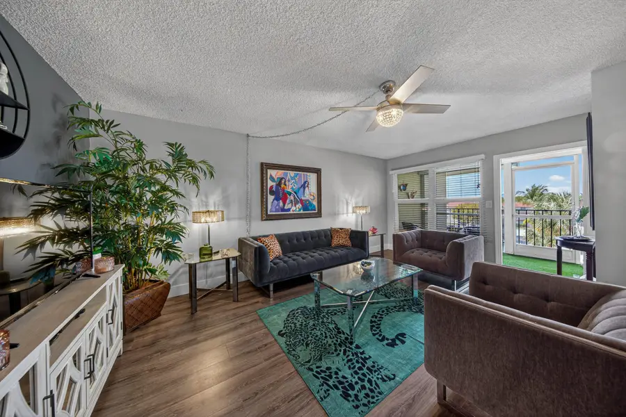 804 SE 7th Street Se #401, Deerfield Beach, FL 33441 - #3