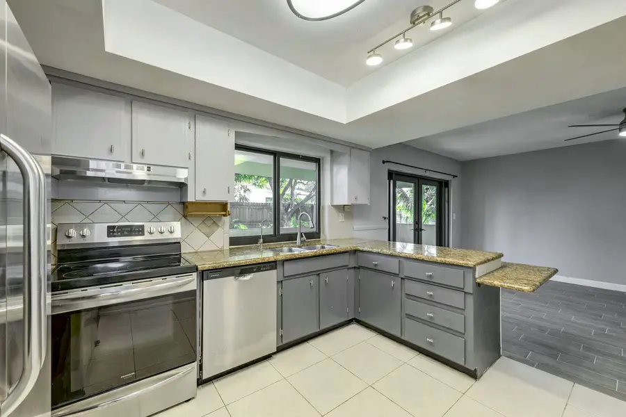 776 NW 48th Avenue, Plantation, FL 33317 - #3