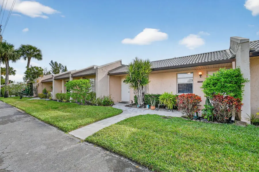 116 Golden Lakes Boulevard, West Palm Beach, FL 33411 - #3