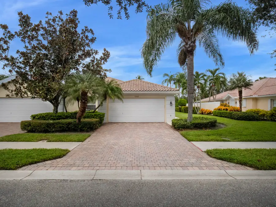 1342 St Lawrence Drive, Palm Beach Gardens, FL 33410 - #2