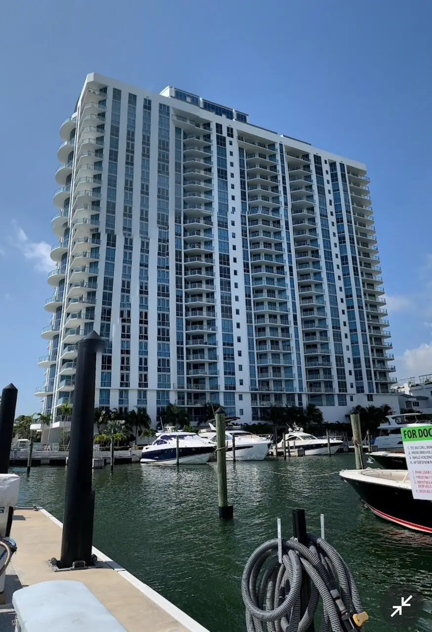 17211 Biscayne Boulevard, North Miami Beach, FL 33160 - #3