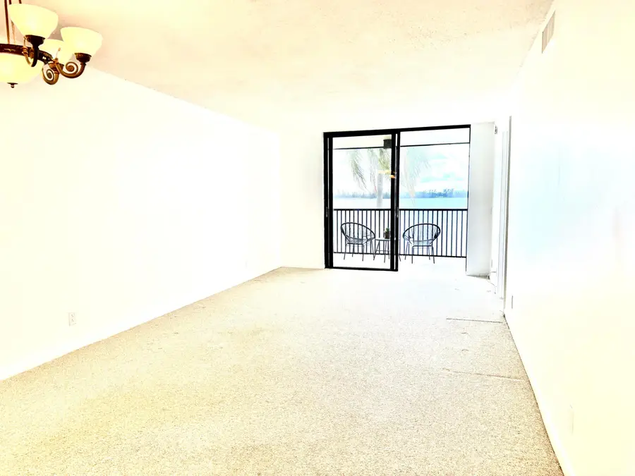 112 Lake Emerald Drive #204, Oakland Park, FL 33309 - #3