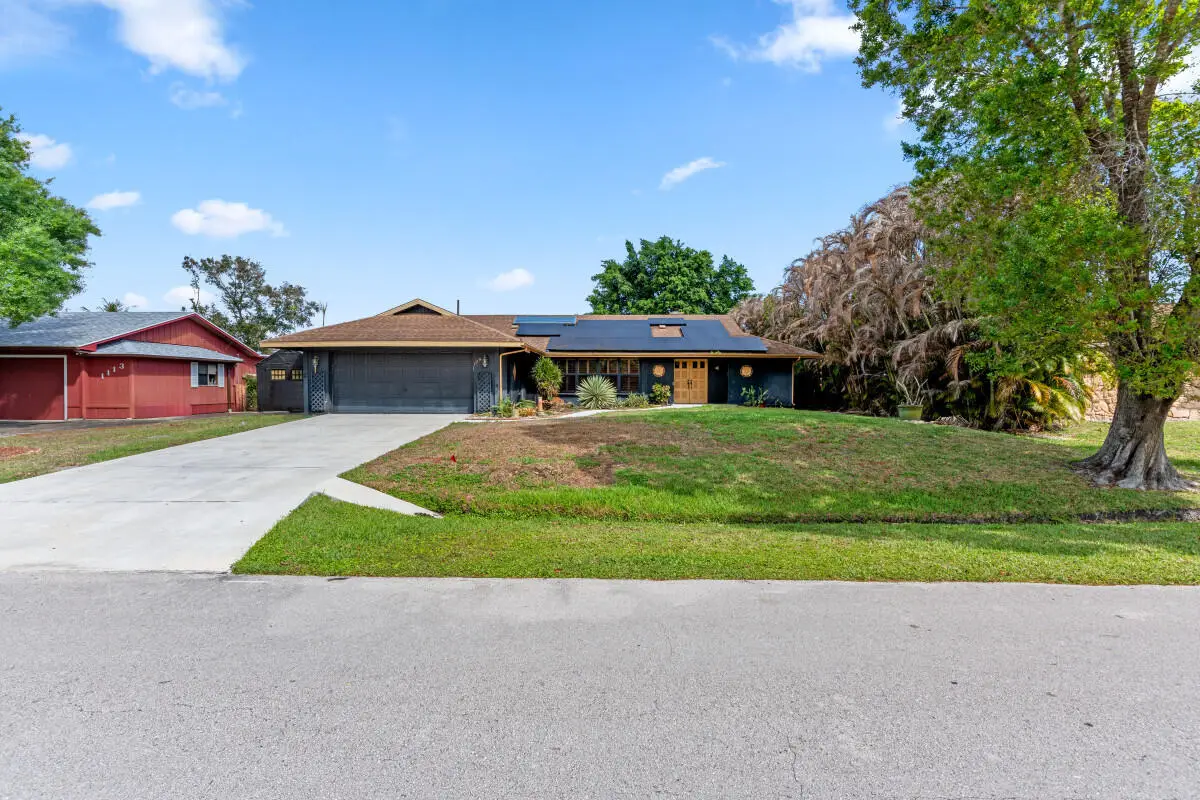 1119 SE Cambridge Drive, Port Saint Lucie, FL 34952 - #1