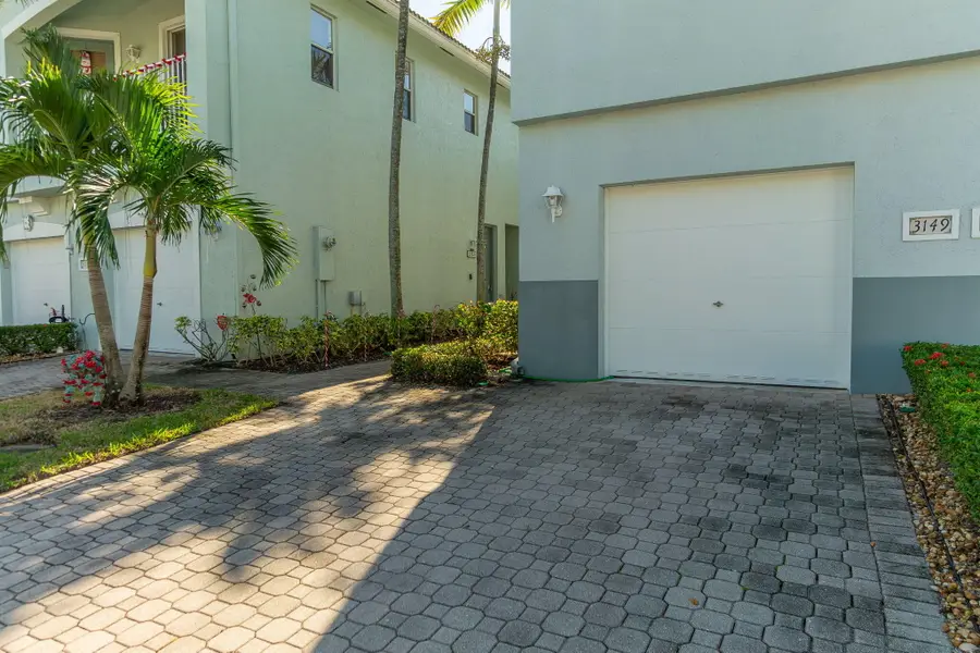 3149 Laurel Ridge Circle, Riviera Beach, FL 33404 - #2