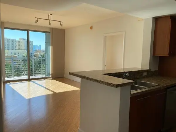 110 Washington Avenue, Miami Beach, FL 33139