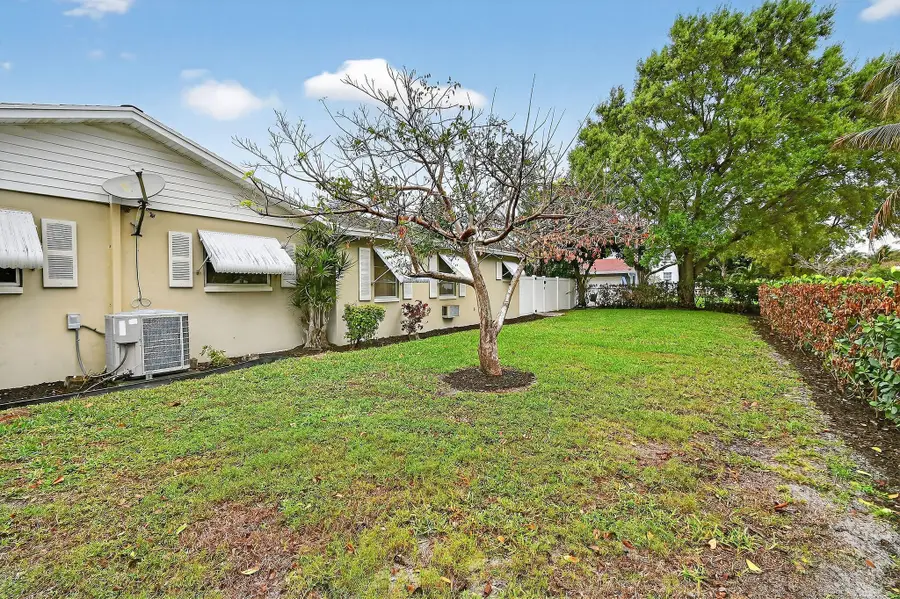 807 5th Street, Lake Park, FL 33403 - #3