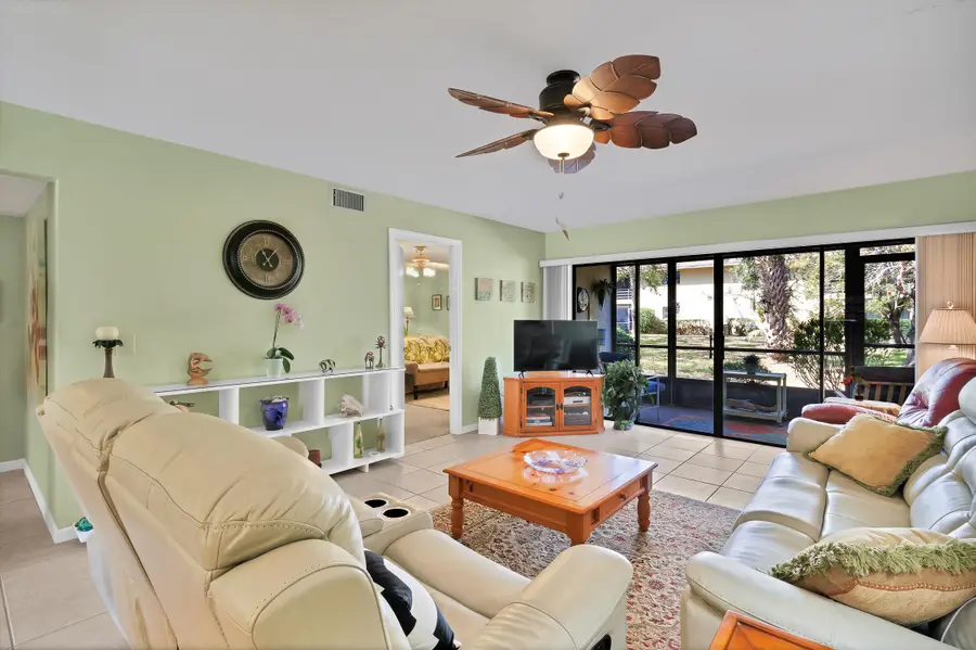 400 18th Street #D3, Vero Beach, FL 32960 - #3