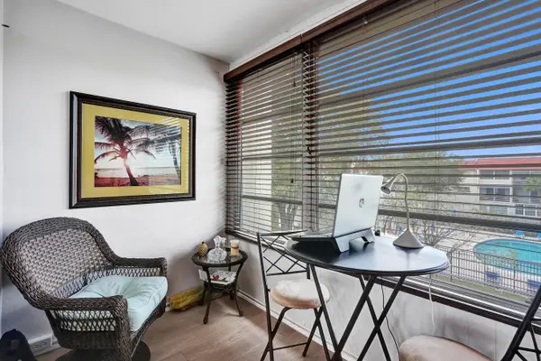 2901 E Sunrise Lakes Drive E #305, Sunrise, FL 33322