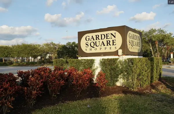 2427 24th Lane, Palm Beach Gardens, FL 33418