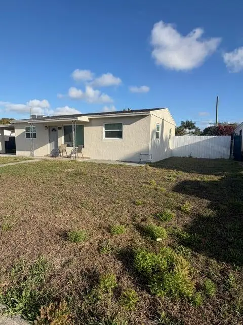 320 Winged Foot Road, Palm Springs, FL 33461 - #3