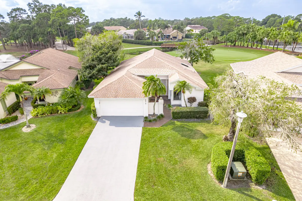 6878 Touchstone Circle, Palm Beach Gardens, FL 33418 - #1