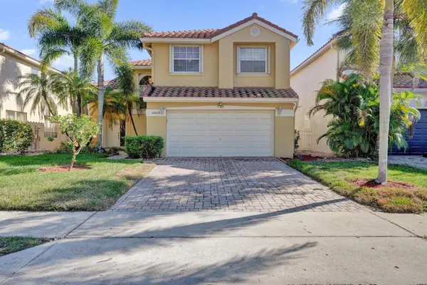 10425 Buena Ventura Drive, Boca Raton, FL 33498