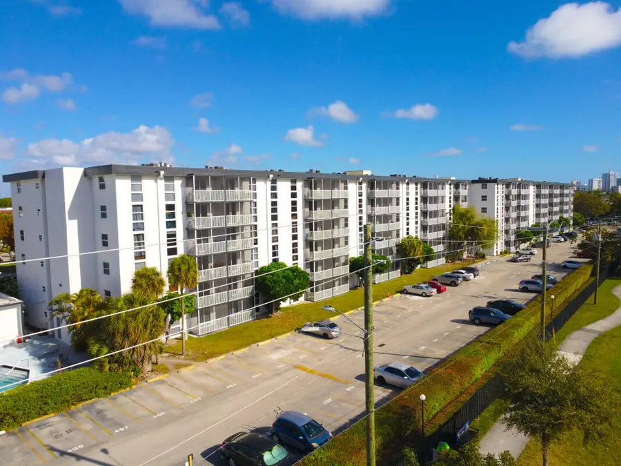 16851 NE 23rd Avenue #A408, North Miami Beach, FL 33160 - #2