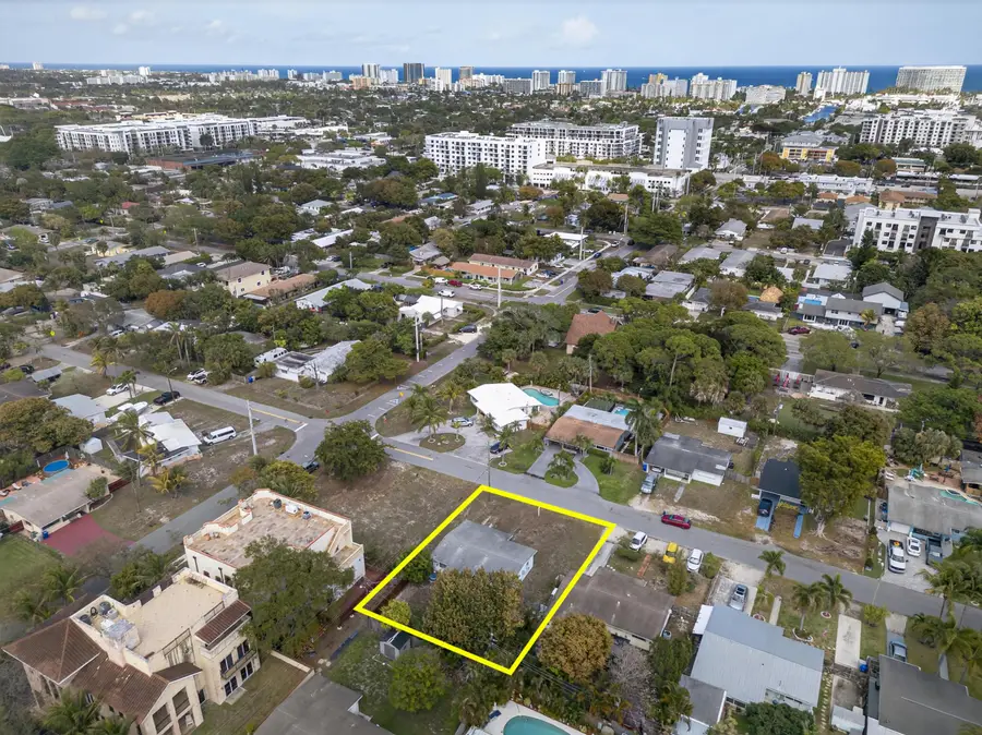 27 NE 17th Avenue, Pompano Beach, FL 33060 - #3