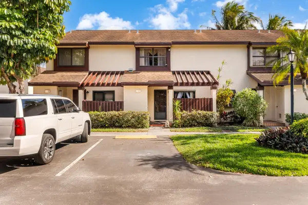 3801 N Carambola Cir North Circle N #2802, Coconut Creek, FL 33066