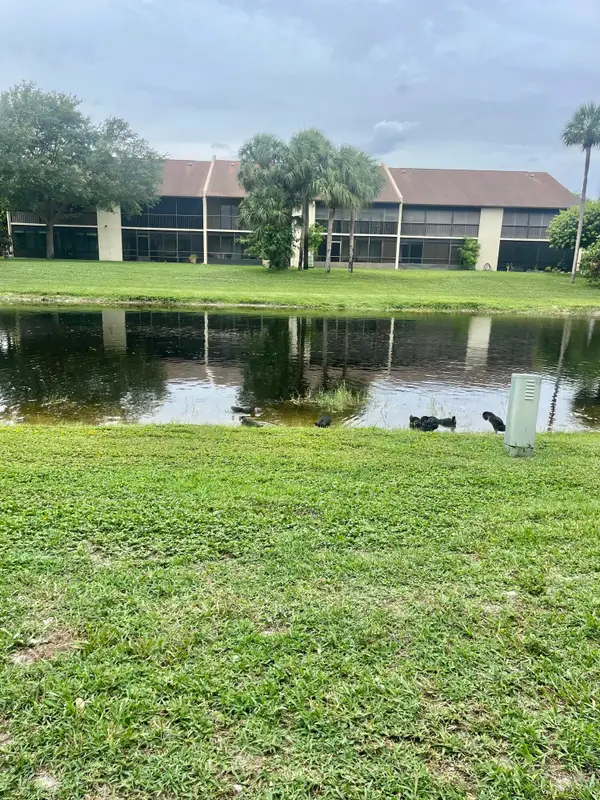 3529 Englewood Drive E #313, Lake Worth, FL 33467