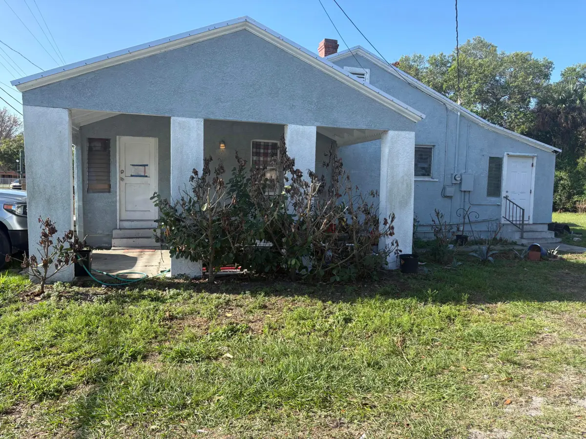 701 S 13th Street, Fort Pierce, FL 34950 - #1
