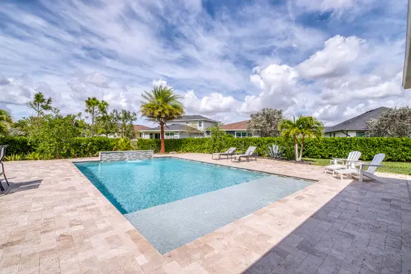 1385 Sterling Pine Place, Loxahatchee, FL 33470