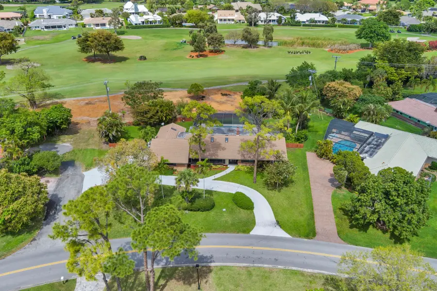 320 N Country Club Drive, Atlantis, FL 33462 - #2