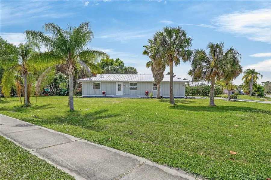 262 Easy Street, Sebastian, FL 32958 - #2