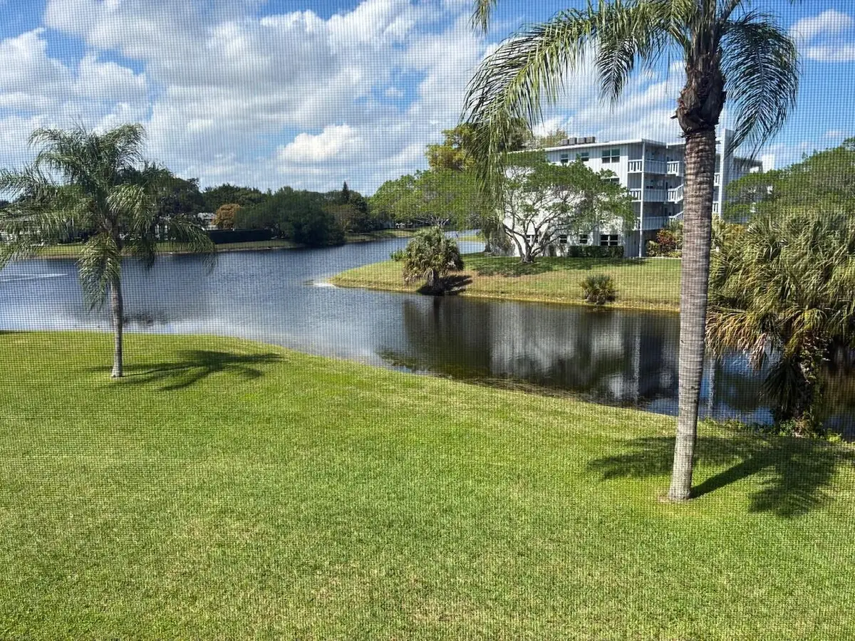 2002 Oakridge A #2002, Deerfield Beach, FL 33442 - #1