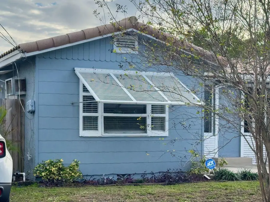 902 NE 34th Street, Oakland Park, FL 33334 - #2