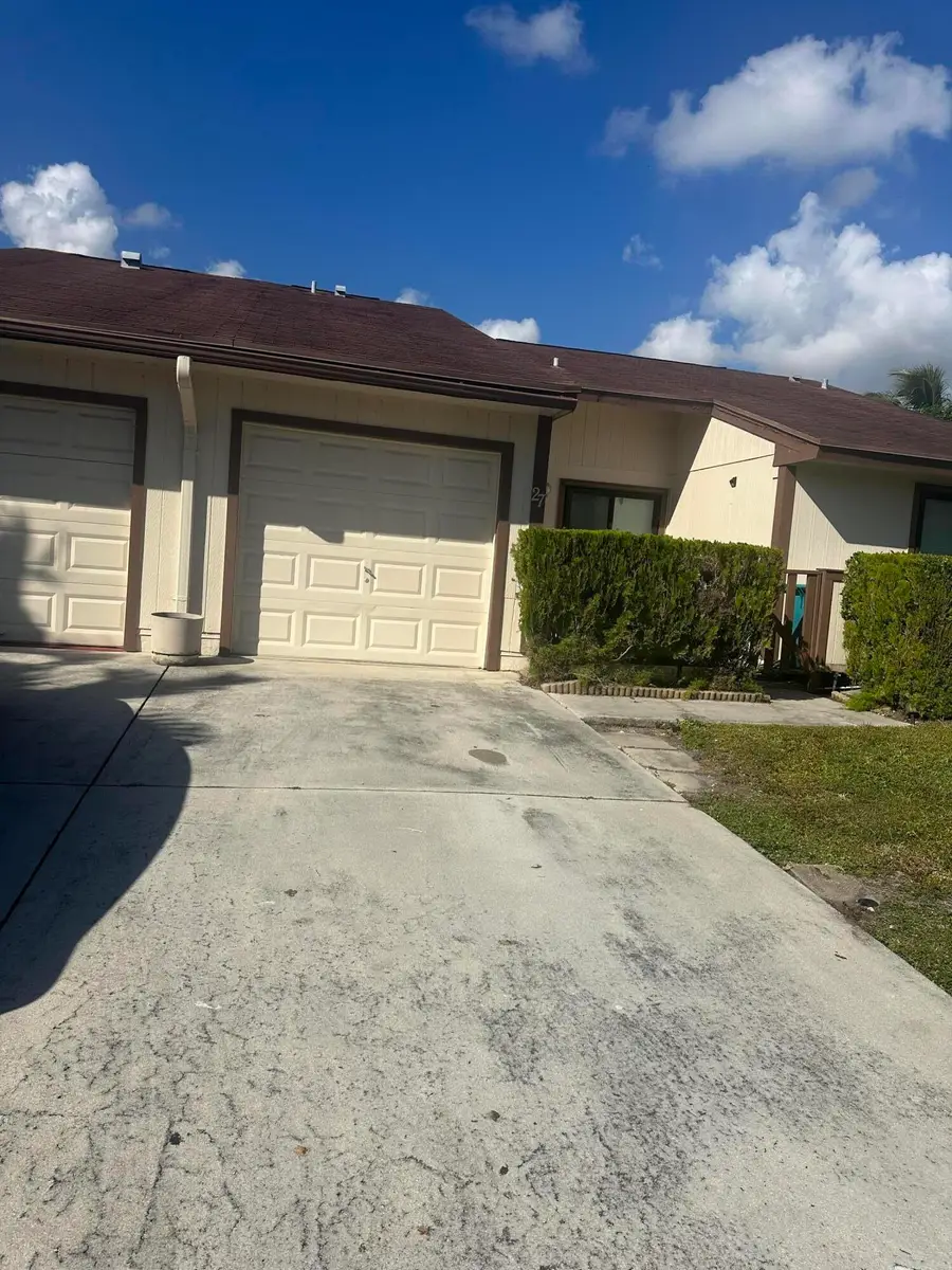 27 Kensington Lane, Boynton Beach, FL 33426 - #2