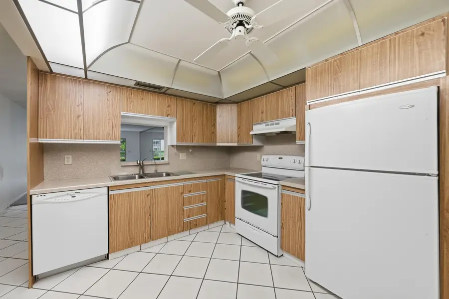 3101 Portofino Point #F1, Coconut Creek, FL 33066 - #2