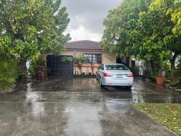2446 W 70th Place, Hialeah, FL 33016