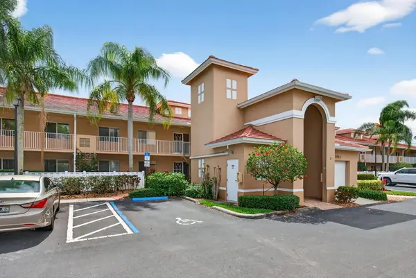 5952 Regal Glen Drive #104, Boynton Beach, FL 33437