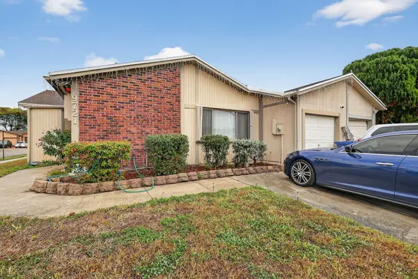 9721 W Daffodil Lane, Miramar, FL 33025