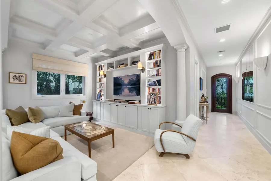 229 Edmor Road, West Palm Beach, FL 33405 - #3