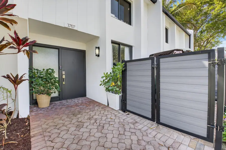 3707 Bridgewood Drive, Boca Raton, FL 33434 - #3
