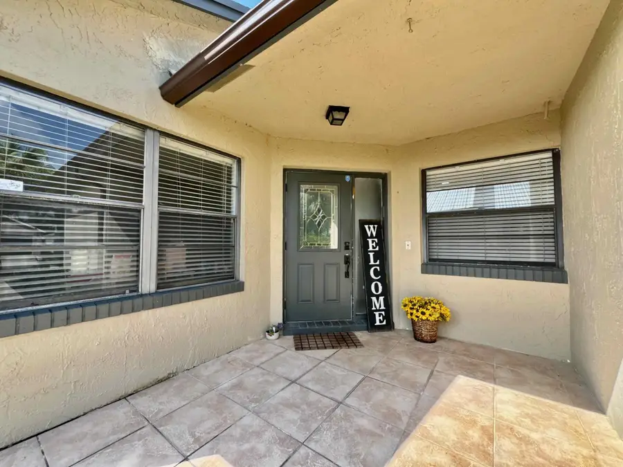 9106 Chatsworth Cascades, Boca Raton, FL 33434 - #2