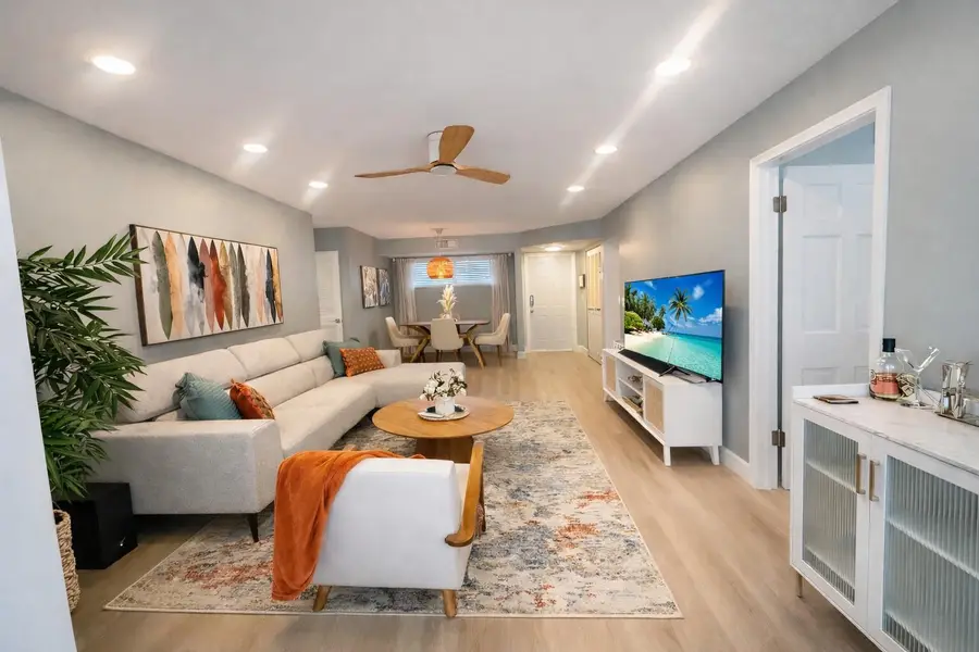 6 Colonial Club Drive #200, Boynton Beach, FL 33435 - #3