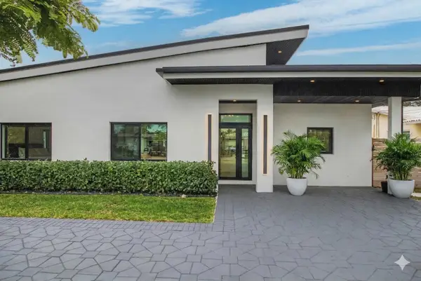 2634 SE 14th Street, Pompano Beach, FL 33062