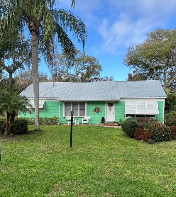 9535 Frangipani Drive, Vero Beach, FL 32963