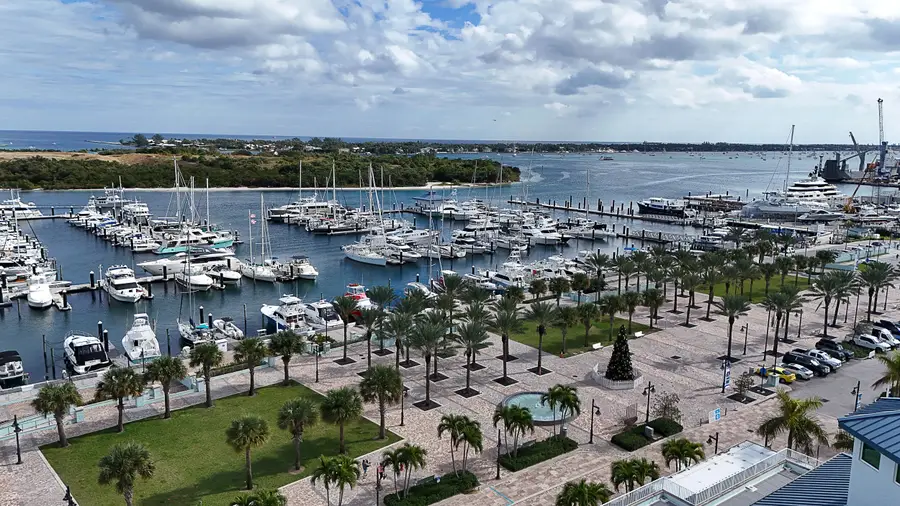 176 E 24th Street, Riviera Beach, FL 33404 - #2