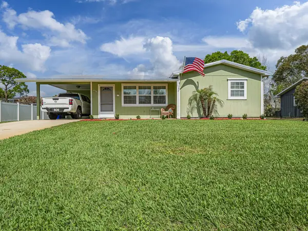 573 Autumn Terrace, Sebastian, FL 32958