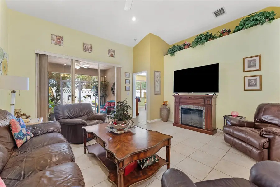 336 W Coral Trace Circle, Delray Beach, FL 33445 - #3