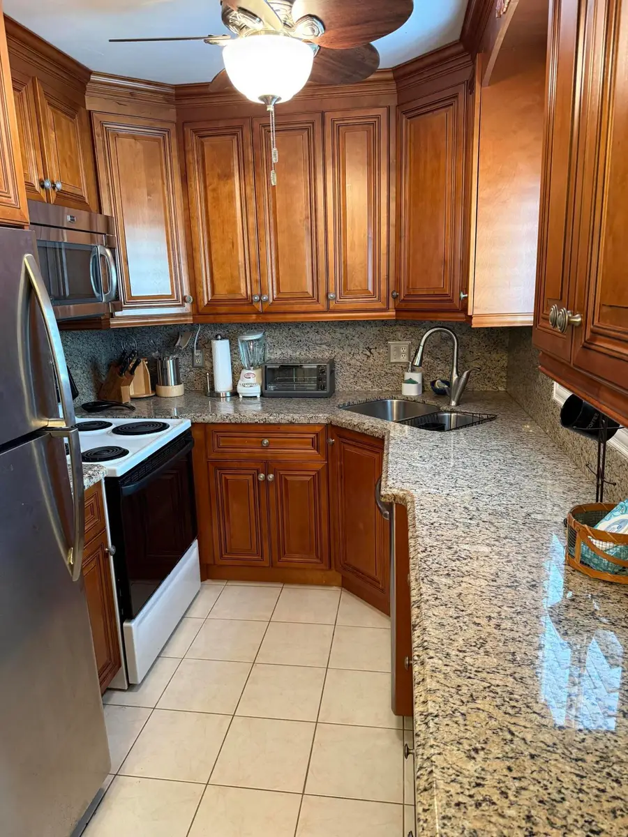 3160 Lake Osborne Drive #112, Lake Worth Beach, FL 33461 - #3