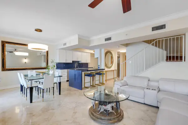 99 SE Mizner Boulevard #Ph43, Boca Raton, FL 33432