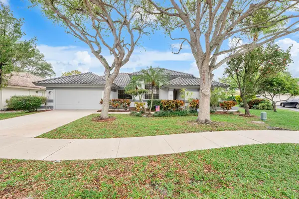 9561 N Orchard Circle, Davie, FL 33328