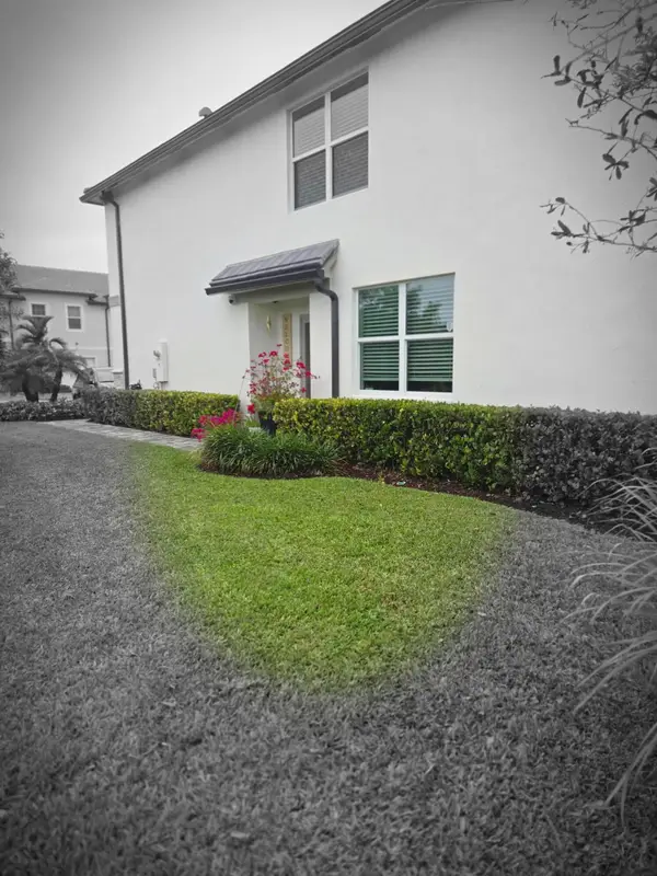 2906 Olivia Avenue, Lauderdale Lakes, FL 33311